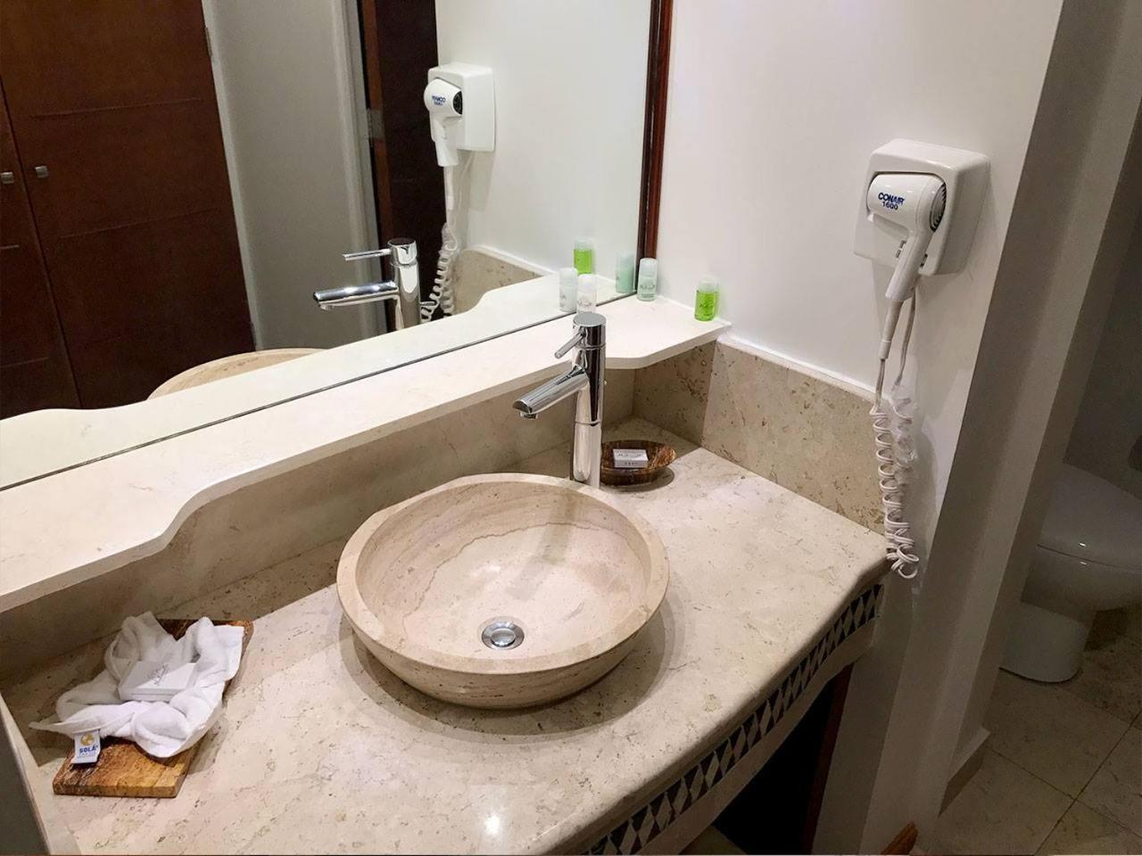 Hotel Malinalli Хуамантла Екстериор снимка